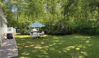 194 S Pier Rd, Narragansett, RI 02882