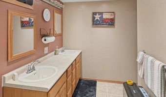 738 W Park St, Albion, NE 68620