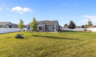 2818 W HIDDEN PINE Dr, Appleton, WI 54913