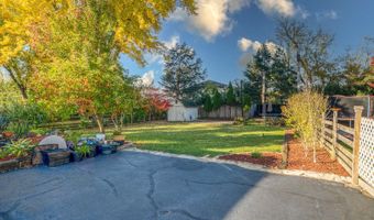 104 Lakewood Dr, Antioch, IL 60002