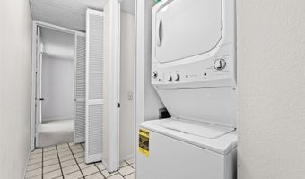 1015 Aoloa Pl 218, Kailua, HI 96734