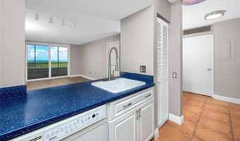 2333 FEATHER SOUND Dr B705, Clearwater, FL 33762