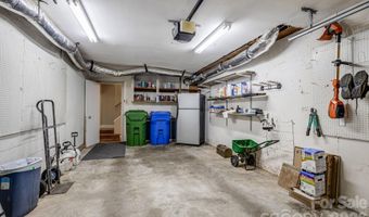 78 Grovewood Rd, Asheville, NC 28804