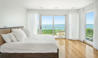 511 Ocean Ave, Newport, RI 02840