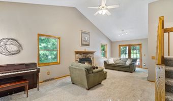 1016 Maple Hill Ave SE, Ada, MI 49301