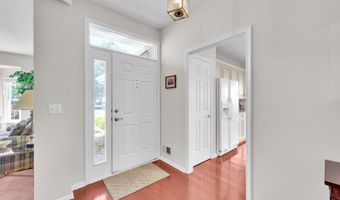 96 Sandpiper Dr, Bayville, NJ 08721