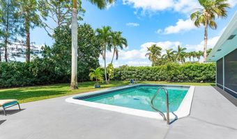474 S Country Club Dr, Atlantis, FL 33462