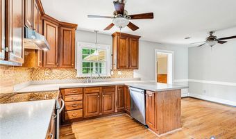 12025 Sunset Dr, Ashland, VA 23005