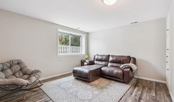 825 Kiowa Dr, North Liberty, IA 52317