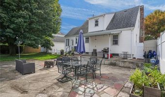 34 Aldrich Ave, Cranston, RI 02920