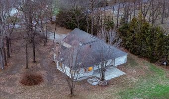 22020 171 St, Basehor, KS 66007