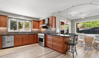 1880 Trout Gulch Rd, Aptos, CA 95003