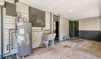 557 Maalo St, Kahului, HI 96732