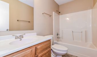 7467 Grandview Dr, Avon, IN 46123