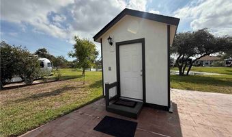 104 Augusta Cir, Aransas Pass, TX 78336