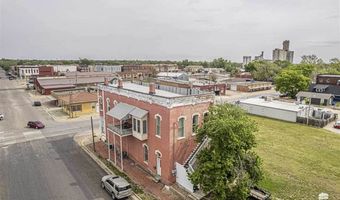 217 W 1st St, Abilene, KS 67410