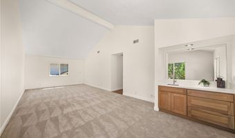 719 S Goldfinch Way, Anaheim, CA 92807