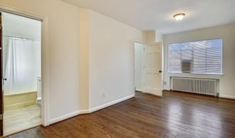 2502 LANGSTON Blvd 2, Arlington, VA 22201