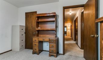2120 N Divis Ave, Bethany, OK 73008