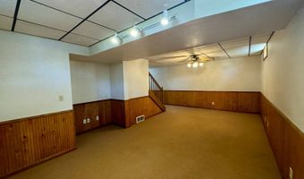 1005 3rd St, Britton, SD 57430