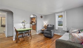 394 Long St, Amherst, OH 44001