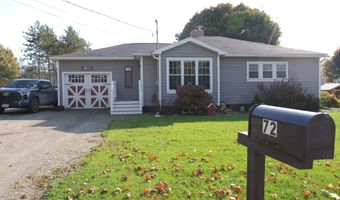 72 Exeter Rd, Corinth, ME 04427