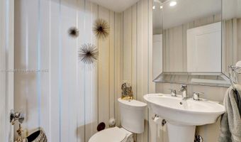 9400 W Bay Harbor Dr 103, Bay Harbor Islands, FL 33154