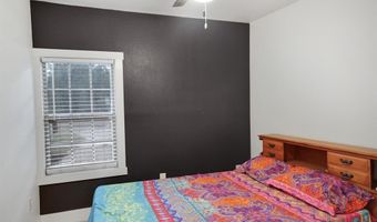 318 W Lake Dr, Weatherford, TX 76087