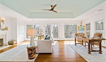 594 Hilltop Ln, Berkeley Lake, GA 30096