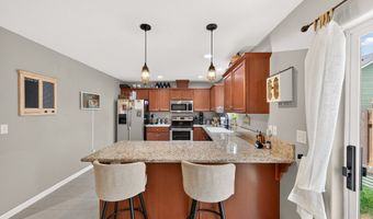 408 SUNSET Ct, Amity, OR 97101