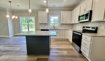 827 Fairway Rd, Ayden, NC 28513