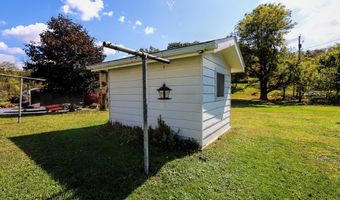 8075 Loop Rd, Alexandria, PA 16611