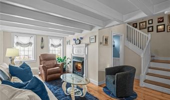 27 King St, East Greenwich, RI 02818