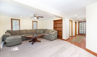 81 Minnesota Ln, Bristol, CT 06010