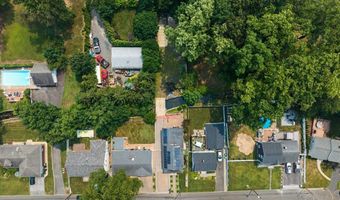 92 Blauvelt Ave, Bergenfield, NJ 07621