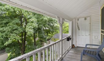 16 Lincoln Ave, Amsterdam, NY 12010