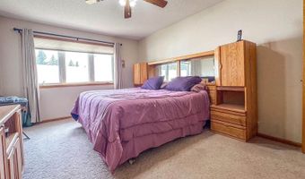 3015 Colorado Dr, Bismarck, ND 58503