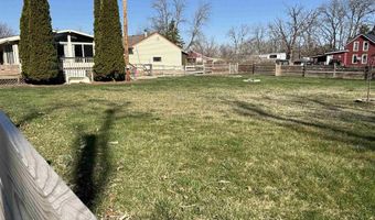 307 10th Ave, Ackley, IA 50601