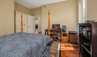 660 Birch Hollow Dr, Antioch, IL 60002