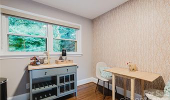 4920 Raymond Pl, Charlotte, NC 28205