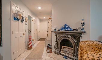 50 Isle Of Capri Rd, Coventry, RI 02816