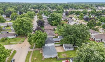 2725 S JACKSON St, Appleton, WI 54915