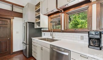 144 Pegg Rd, Barnardsville, NC 28709