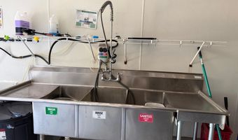 305 W Main St, Adair, OK 74330