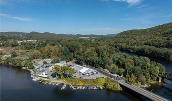 28 Spring Tree Rd, Brattleboro, VT 05301