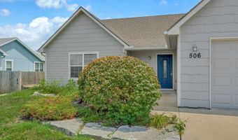 506 Santa Fe Ct, Baldwin City, KS 66006