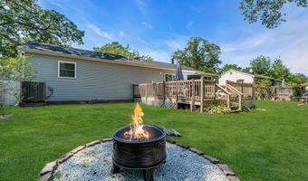 21 Park Ave, Bayville, NJ 08721