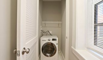 106 W SARATOGA St 102, Baltimore, MD 21201
