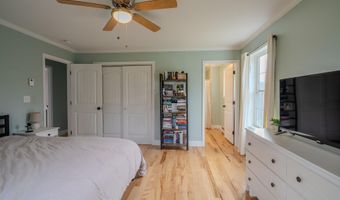 19 Magnolia Hill Rd, Bangor, ME 04401