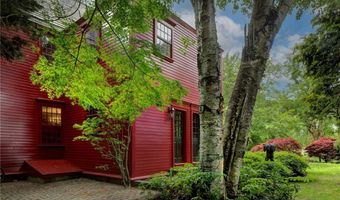 57 Farewell St, Newport, RI 02840